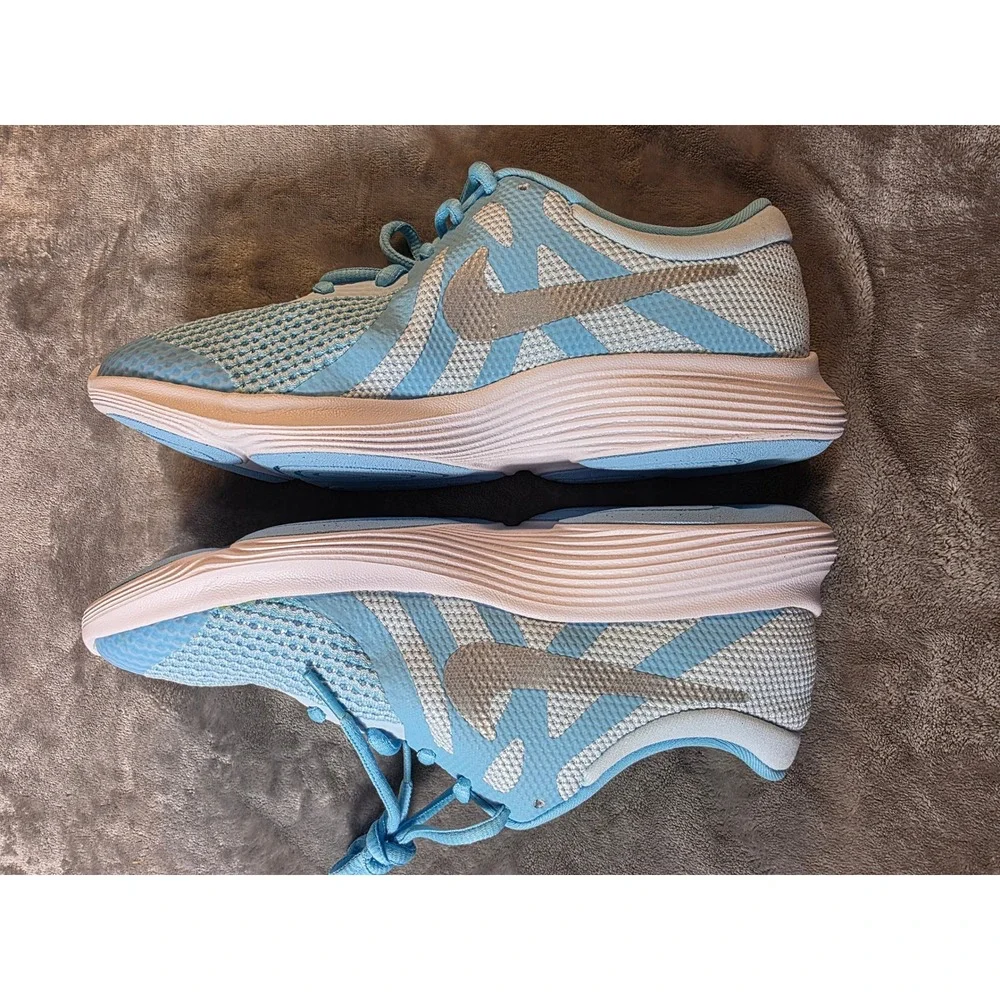 Nike Revolution‎ 4 Sneakers Kids 6Y / Women's 7.5 Blue Shoes 943306-402 NWOB